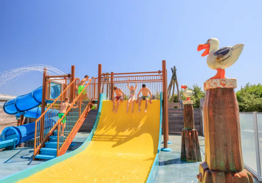 Spraypark glijbaan1